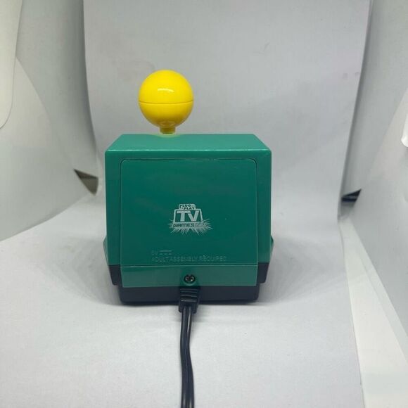 Jakks Pacific Ms Pac Man Twist Control Joystick 5-in-1 Plug & Play - Picture 5 of 7